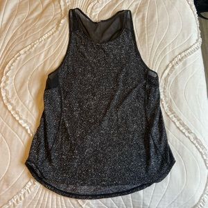 Lululemon Tank Top with Mesh. Size 4/6